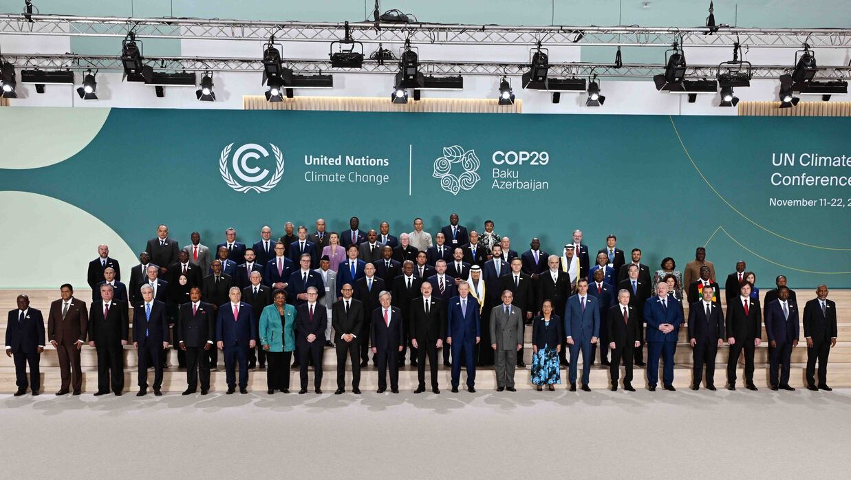 Thréig COP29 Muid. Réabhlóid nó Bás atá i nDán Anois Dúinn