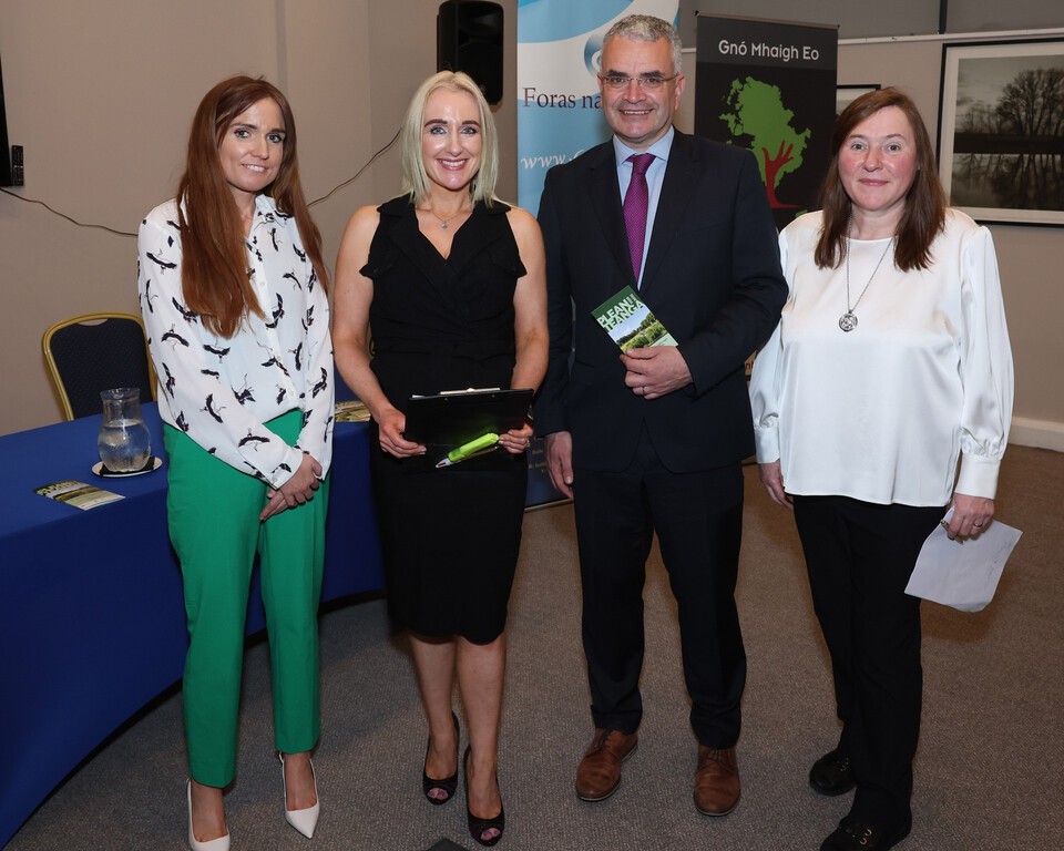 Plean Gaeilge Chaisleán an Bharraigh seolta