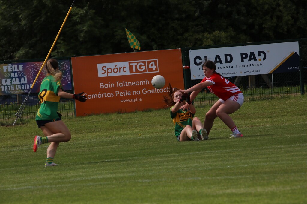 Dhá chraobh as a chéile do chailíní na Gaillimhe