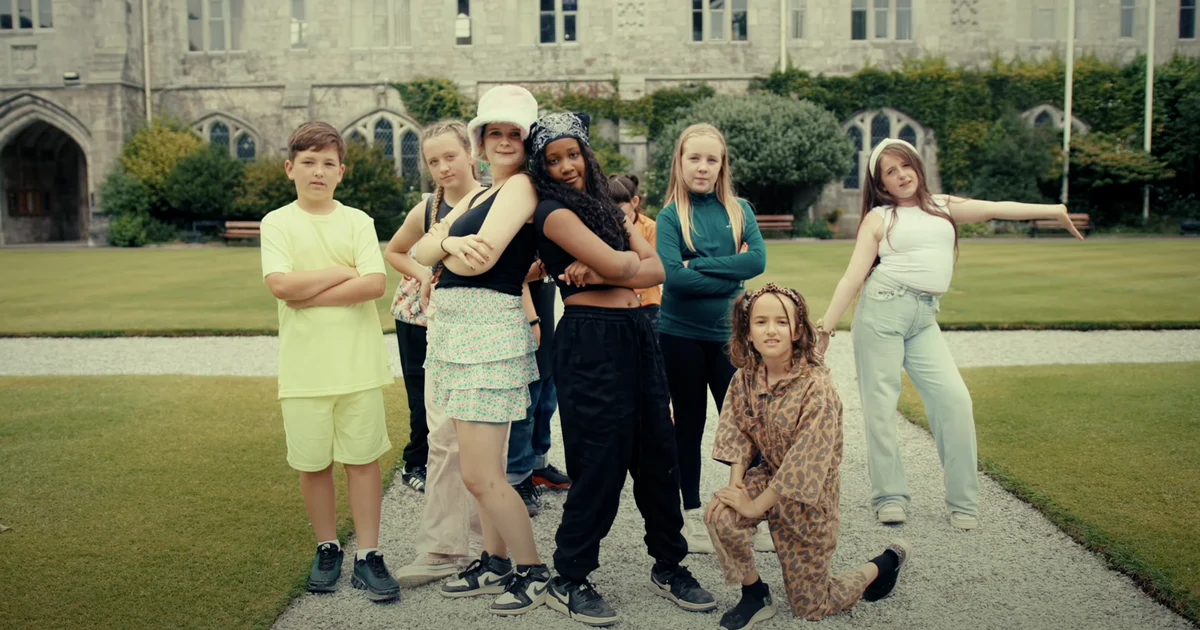 Meas Mór – amhrán nua eisithe ag Kabin Crew 