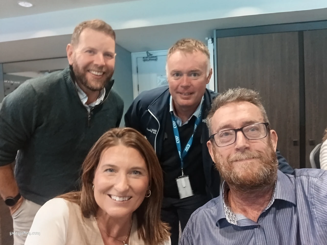 Gaeilge faoi sholas: oifigigh CLG ag tógáil Misnigh i bPáirc an Chrócaigh