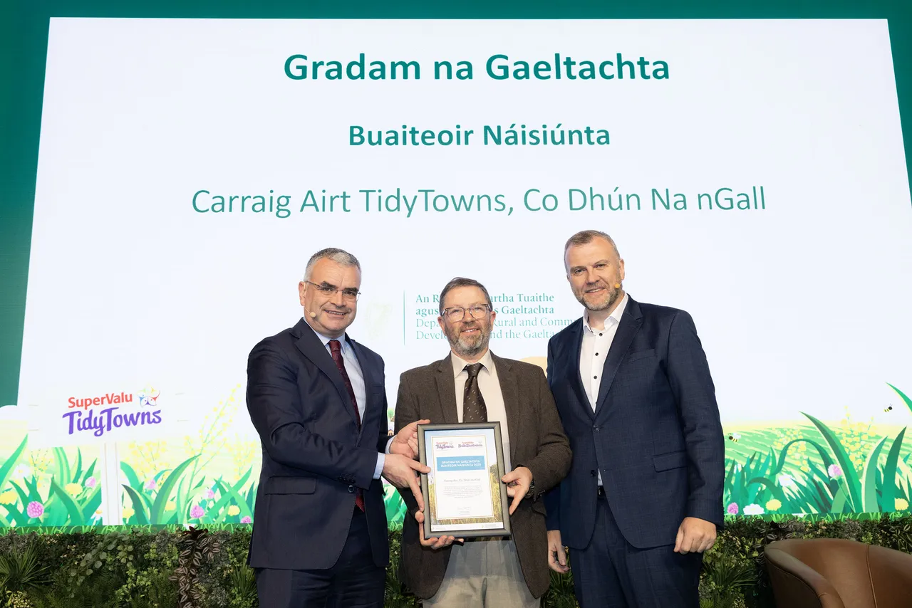 Carraig Airt mar Bhaile Gaeltachta is Slachtmhaire na hÉireann