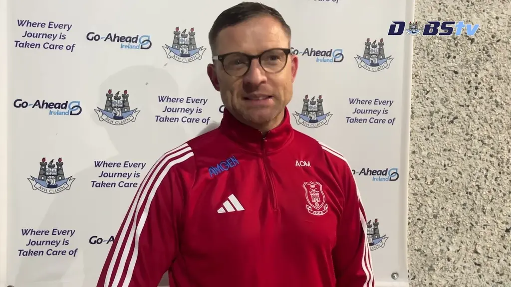 Sleacht Néill le bainisteoir buaiteach chraobh na hÉireann a cheapadh