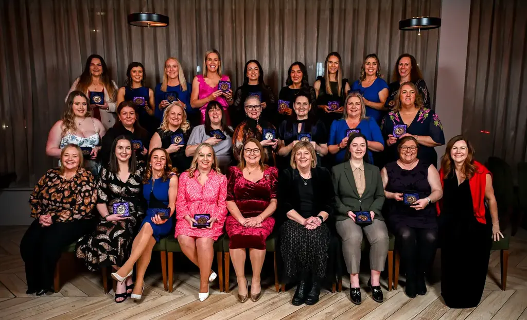 Clár ceannaireachta an LGFA ag tabhairt tacaíochta do na 22 céimí