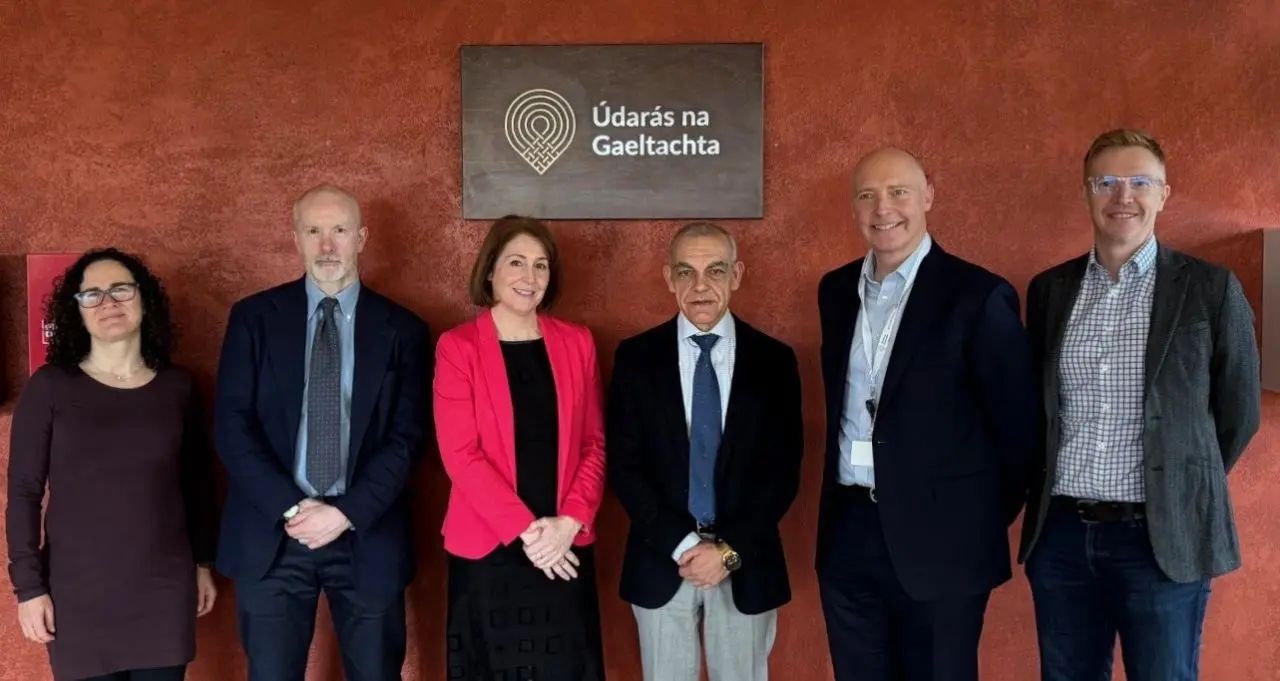 Údarás na Gaeltachta ag fáiltiú roimh thoscaireacht ón Aontas Eorpach maidir le deiseanna gairme do chainteoirí Gaeilge i gcroílár na hEorpa