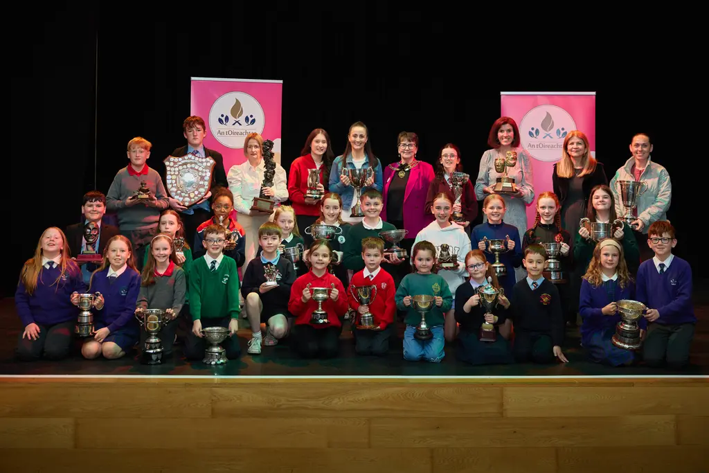 Buaiteoirí na drámaíochta óga ceiliúrtha ag Féile Náisiúnta Scoildrámaíochta 2026