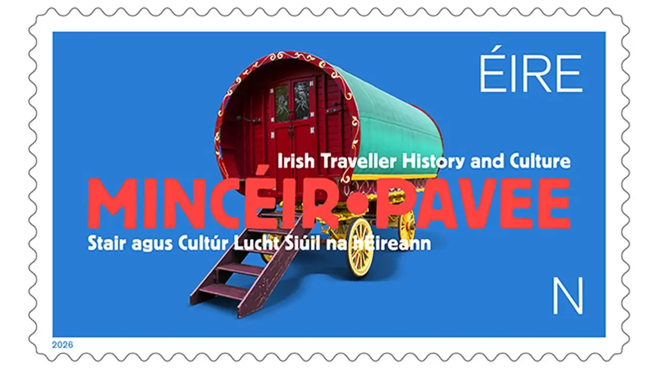 Bród agus oidhreacht an Lucht Siúil faoi sholas ar stampaí nua náisiúnta