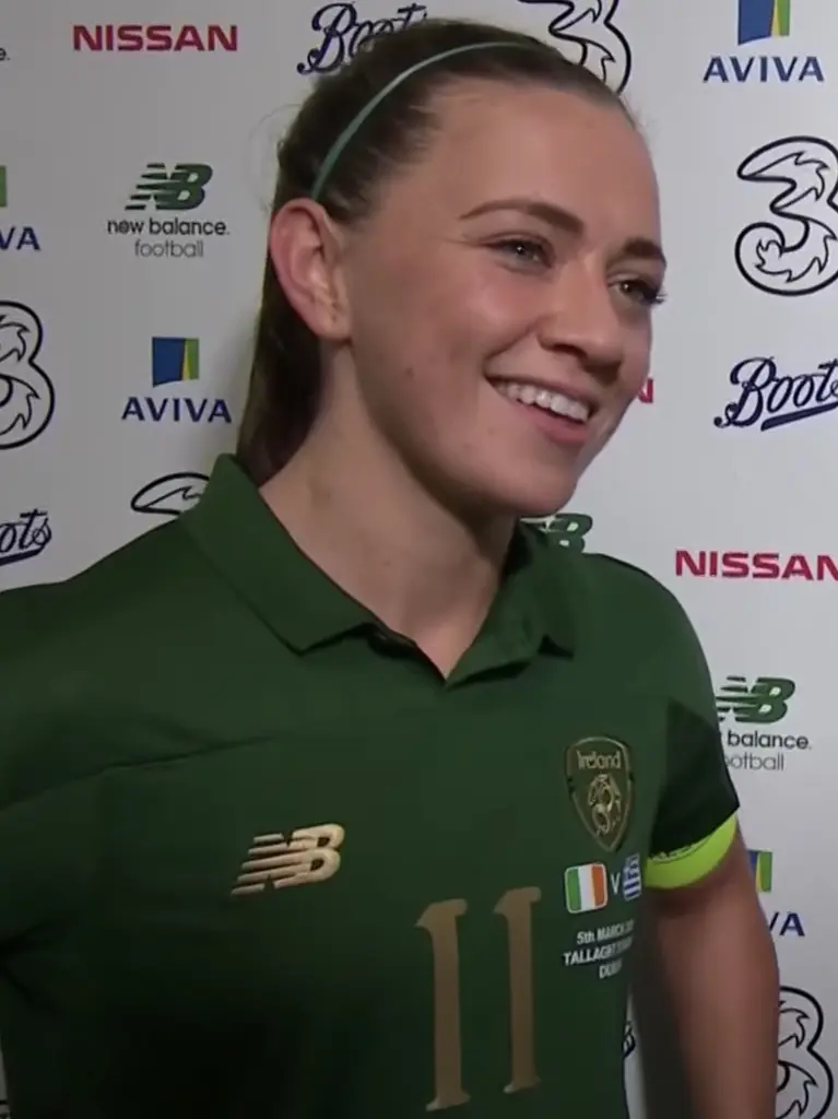 Léamhthuiscint: Katie McCabe
