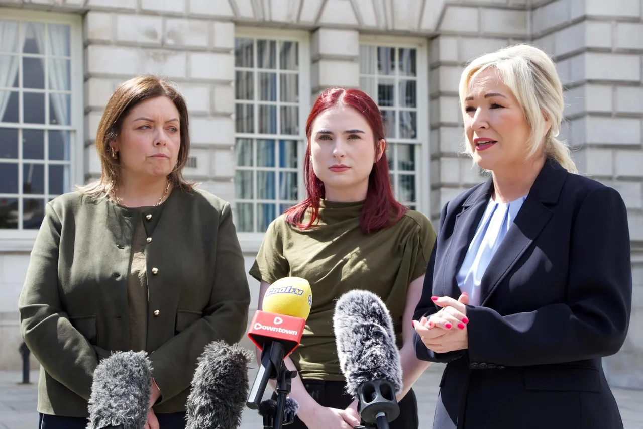 Fear os comhair na cúirte cúisithe in iarracht ar dhúnmharú i dTuaisceart Bhéal Feirste