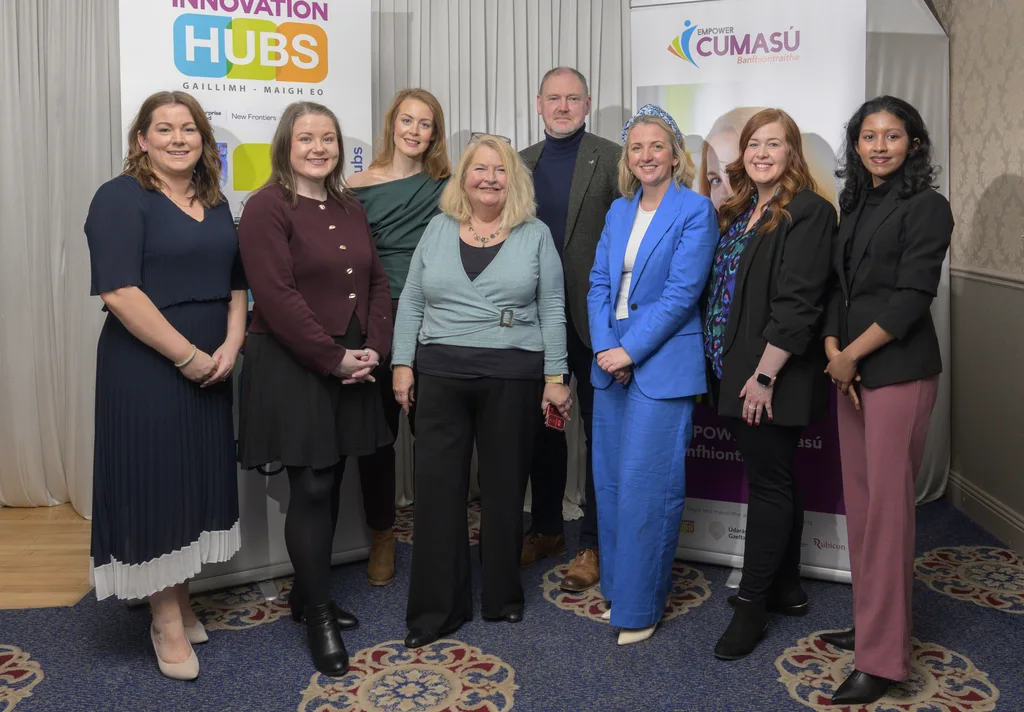 Cumasú Tús ag tacú le mná atá ag iarraidh gnó a bhunú sa Ghaeltacht